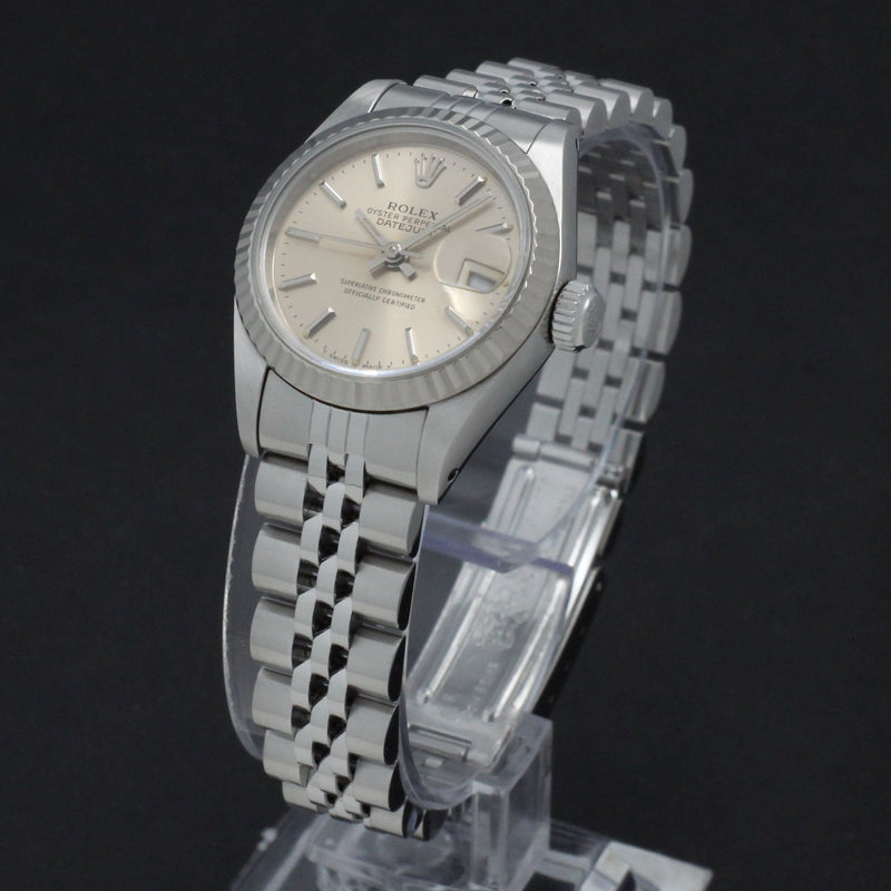 Rolex Oyster Perpetual Lady Datejust 69174 - 1993 - Rolex horloge - Rolex kopen - Rolex dames horloge - Trophies Watches