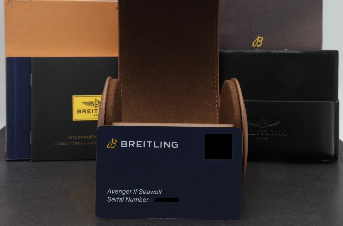 Breitling Avenger II A17331 - 2021 - Breitling horloge - Breitling kopen - Breitling heren horloge - Trophies Watches