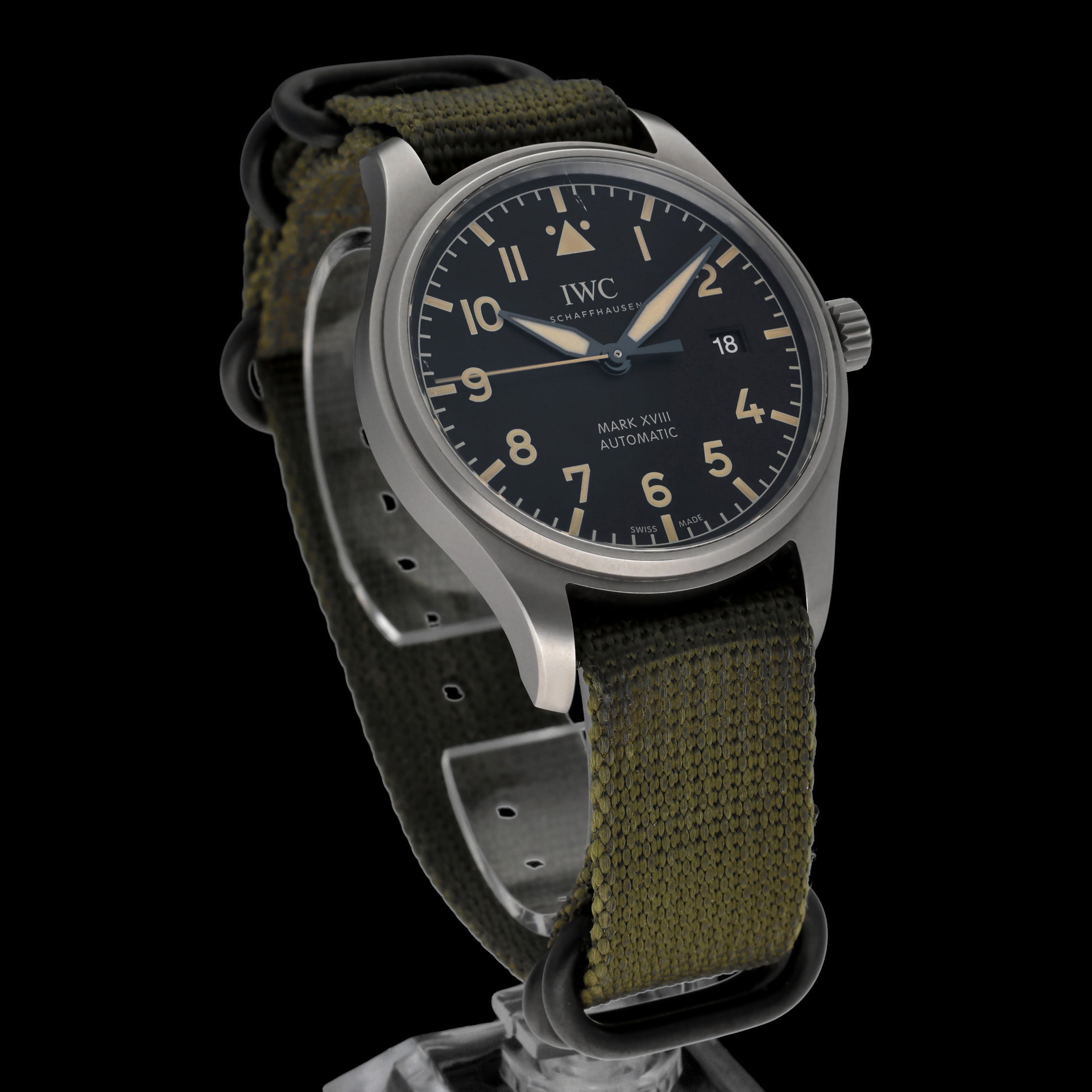 IWC Pilot Mark Xviii Heritage IW327006 - 2018 - IWC horloge - IWC kopen - IWC heren horloge - Trophies Watches