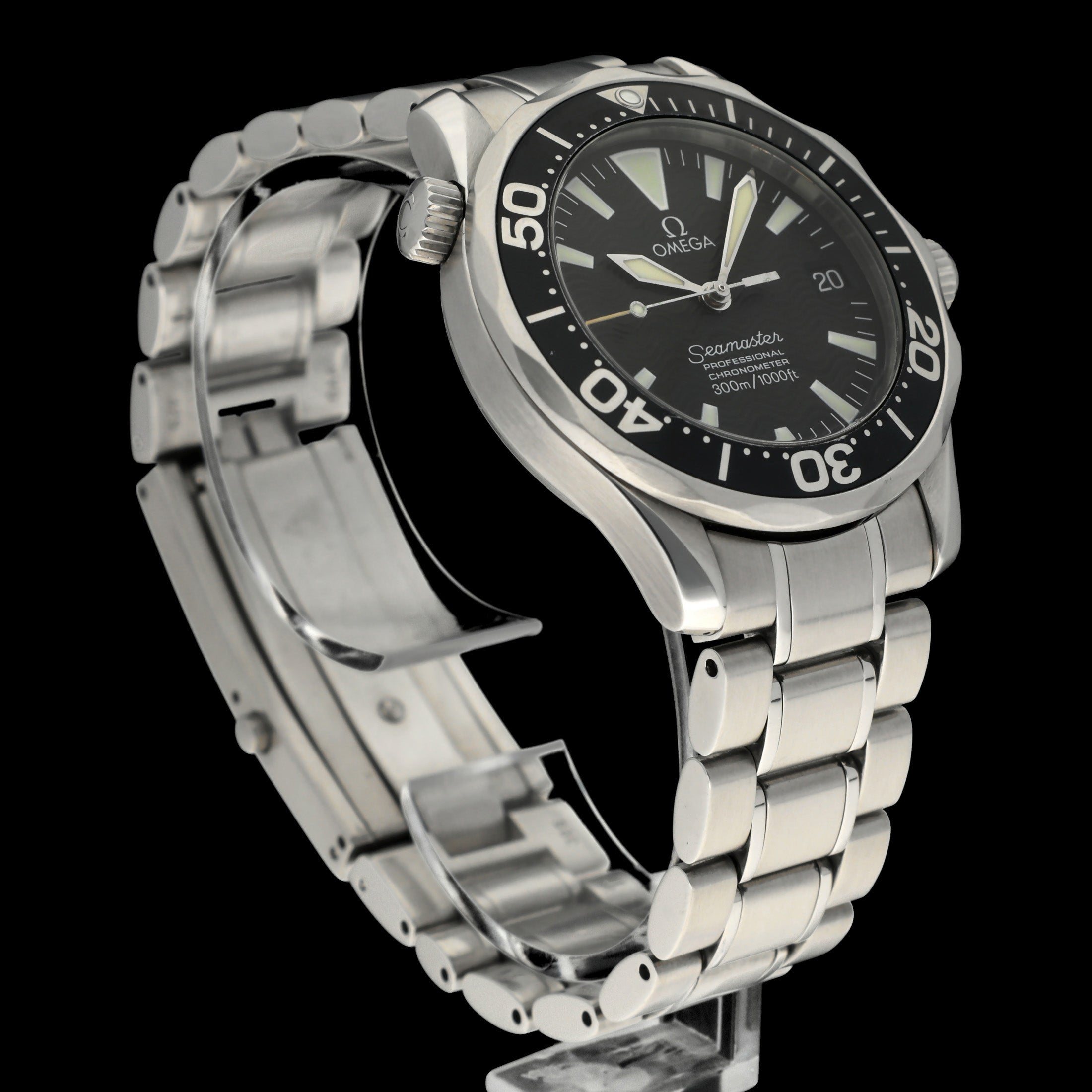 Omega Seamaster Diver 300 M 2252.50 - 2001 - Omega horloge - Omega kopen - Omega heren horloge - Trophies Watches
