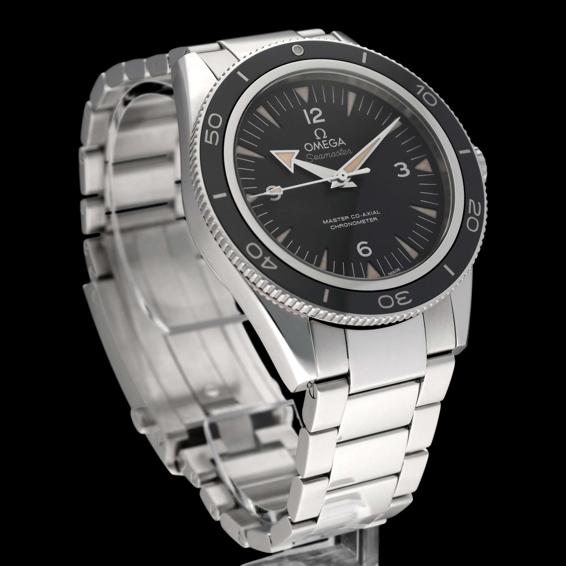Omega Seamaster Diver 300 233.30.41.21.01.001 - 2017 - Omega horloge - Omega kopen - Omega heren horloge - Trophies Watches