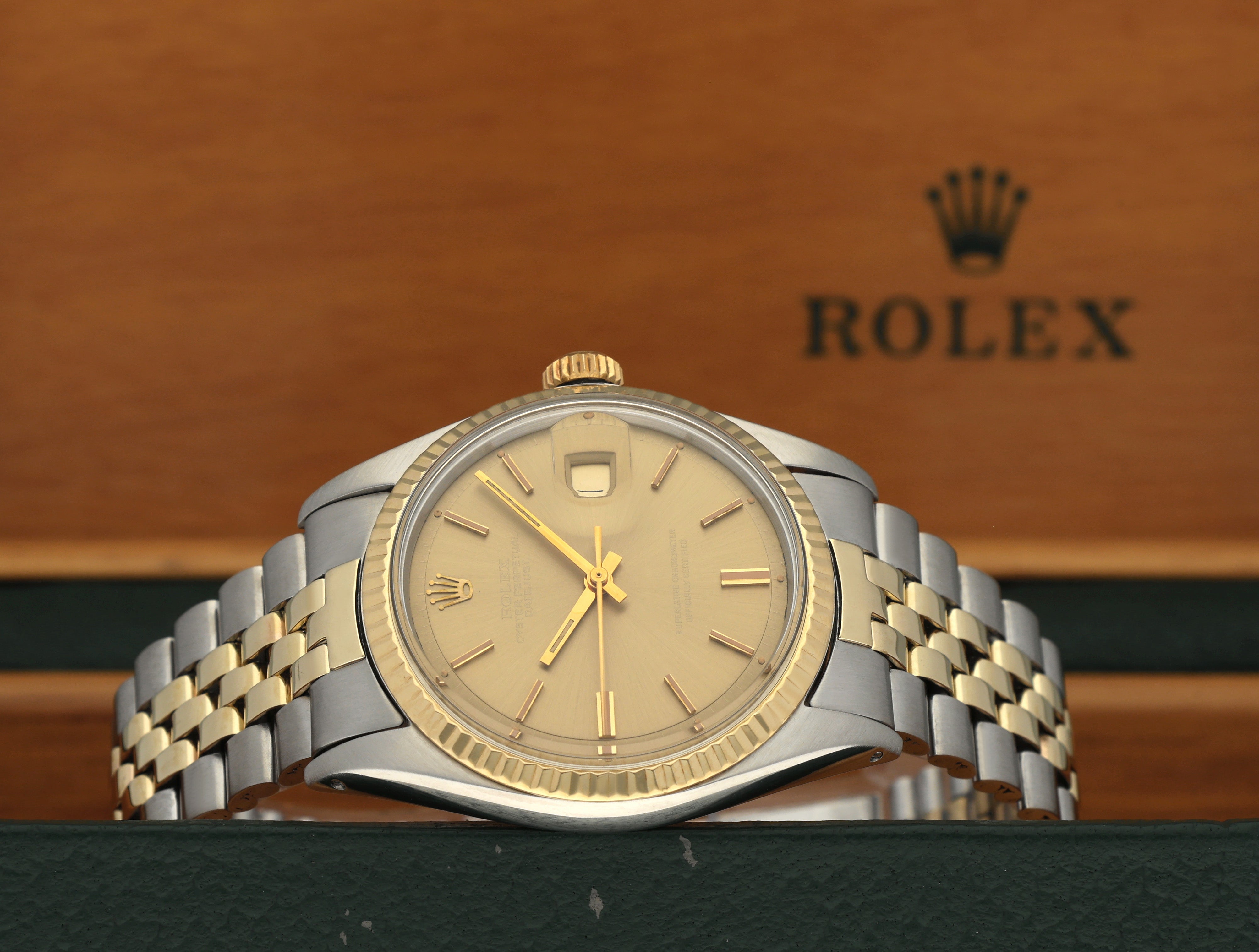 Rolex Datejust 1601 - 1970 - goud/staal - two/tone - Rolex horloge - Rolex kopen - Rolex heren horloge - Trophies Watches