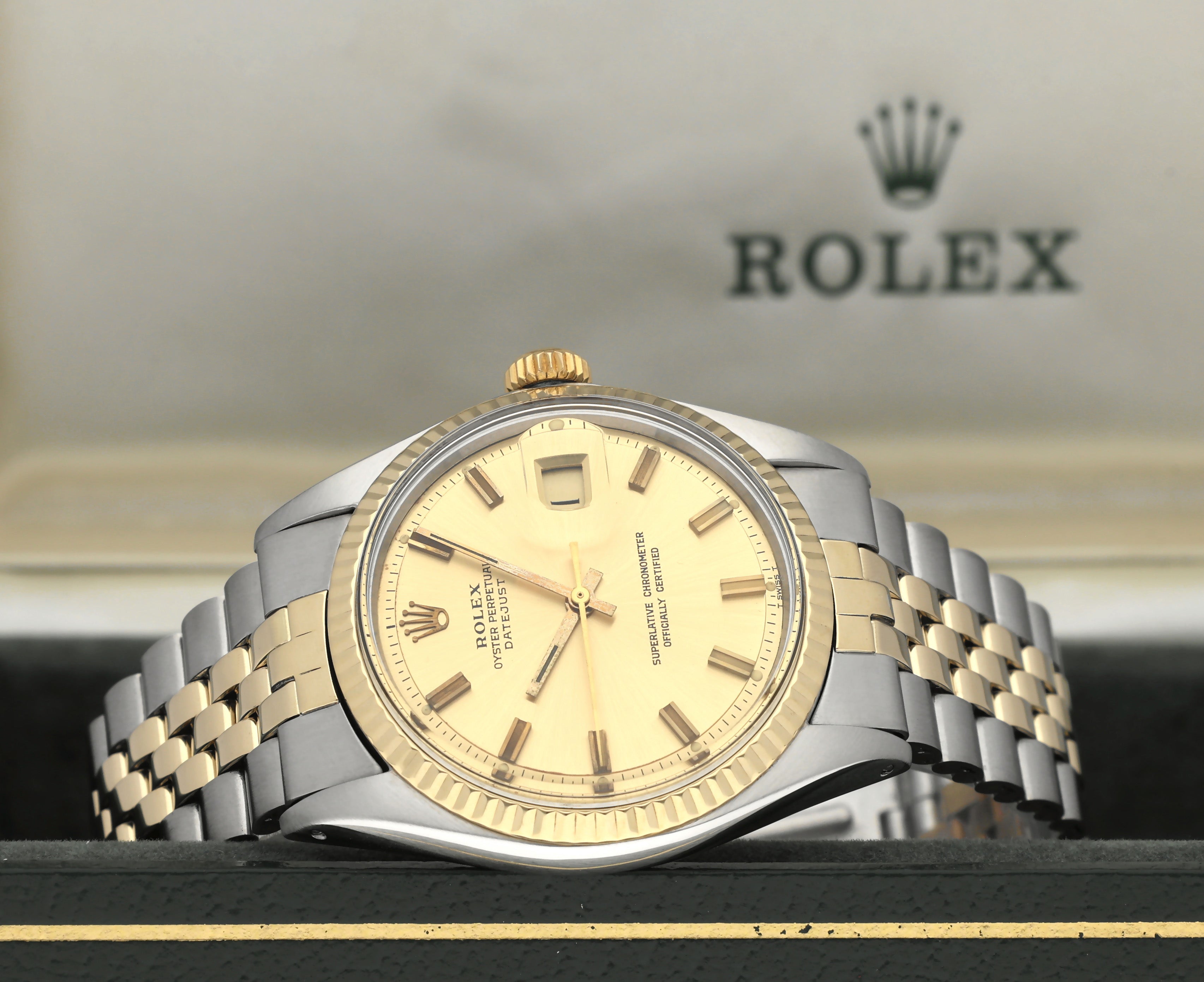 Rolex Datejust 1601 - 1971 - goud/staal - two/tone - Rolex horloge - Rolex kopen - Rolex heren horloge - Trophies Watches