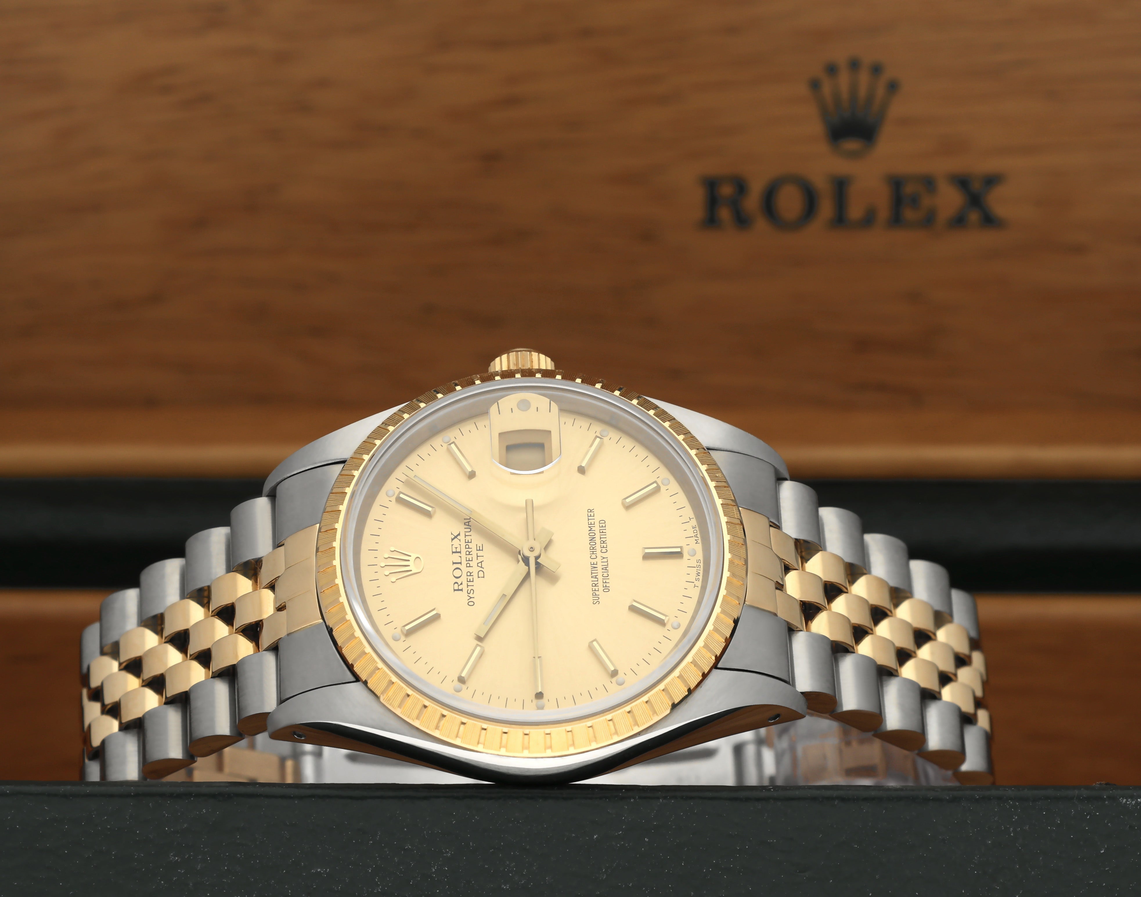 Rolex Oyster Perpetual Date 15223 - 1989 - Rolex horloge - Rolex kopen - Rolex heren horloge - Trophies Watches