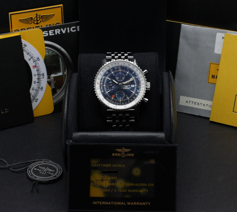 Breitling Navitimer World A24322/C651 - 2014 - Breitling horloge - Breitling kopen - Breitling heren horloge - Trophies Watches