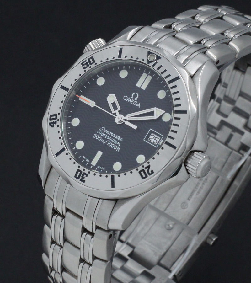 Omega Seamaster Diver 300 M 2562.80.00 - 1999 - Omega horloge - Omega kopen - Omega heren horloge - Trophies Watches