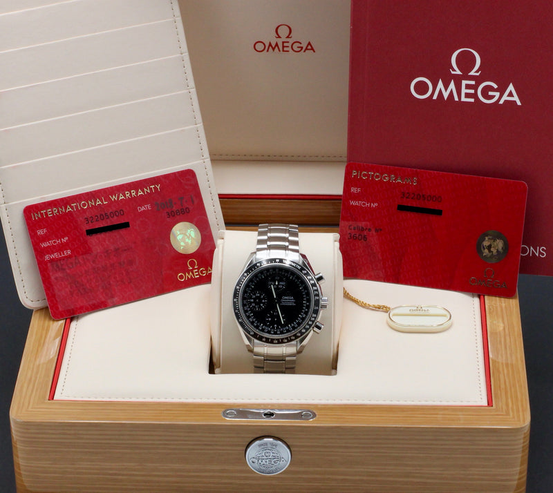 Omega Speedmaster Day Date 3220.50.00 - 2018 - Omega horloge - Omega kopen - Omega heren horloge - Trophies Watches