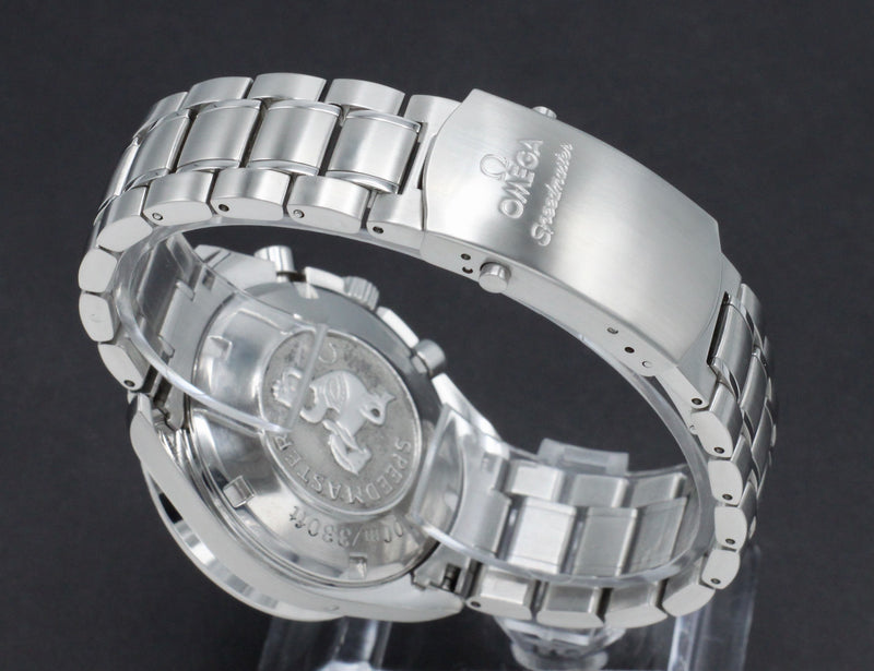 Omega Speedmaster Day Date 3220.50.00 - 2016 - Omega horloge - Omega kopen - Omega heren horloge - Trophies Watches