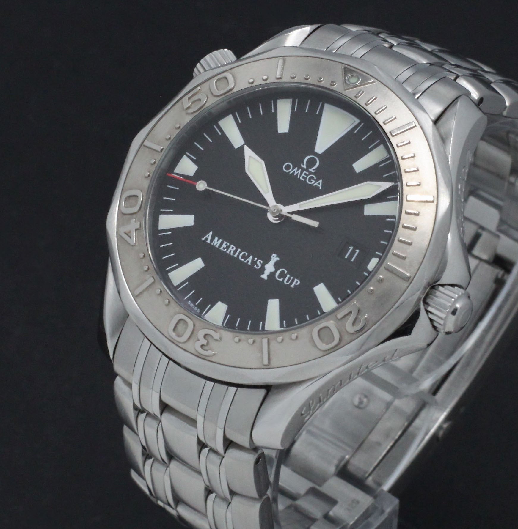 Omega Seamaster Diver 300 M 2533.50.00 - 2006 - Omega horloge - Omega kopen - Omega heren horloge - Trophies Watches