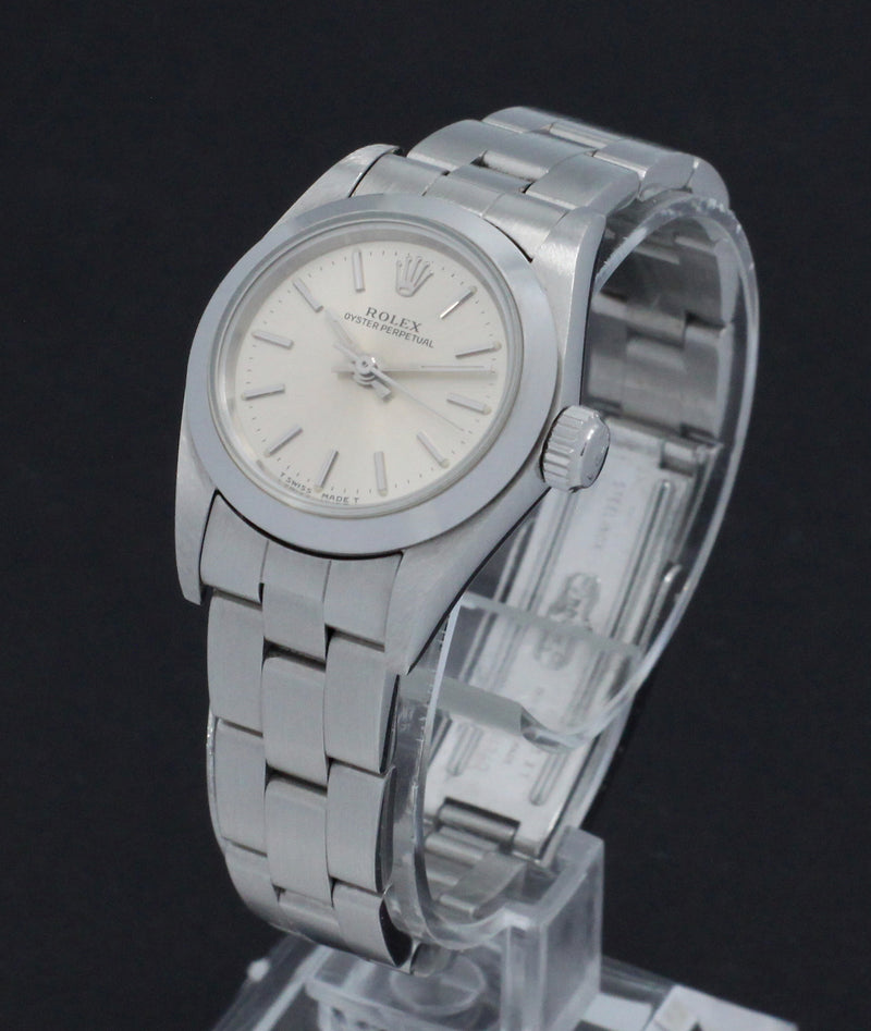 Rolex Oyster Perpetual 67180 - 1995 - Rolex horloge - Rolex kopen - Rolex dames horloge - Trophies Watches