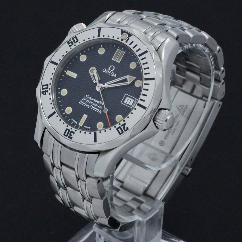 Omega Seamaster Diver 300 M 2562.80.00 - 1995 - Omega horloge - Omega kopen - Omega heren horloge - Trophies Watches