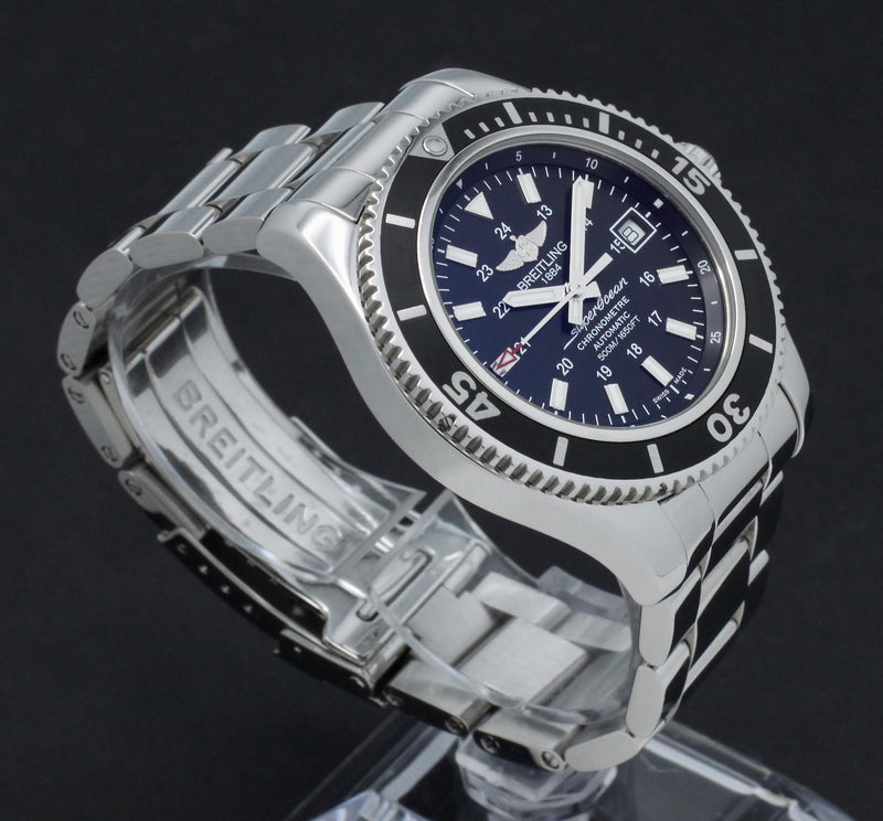 Breitling Superocean 42 A17365 - 2020 - Breitling horloge - Breitling kopen - Breitling heren horloge - Trophies Watches
