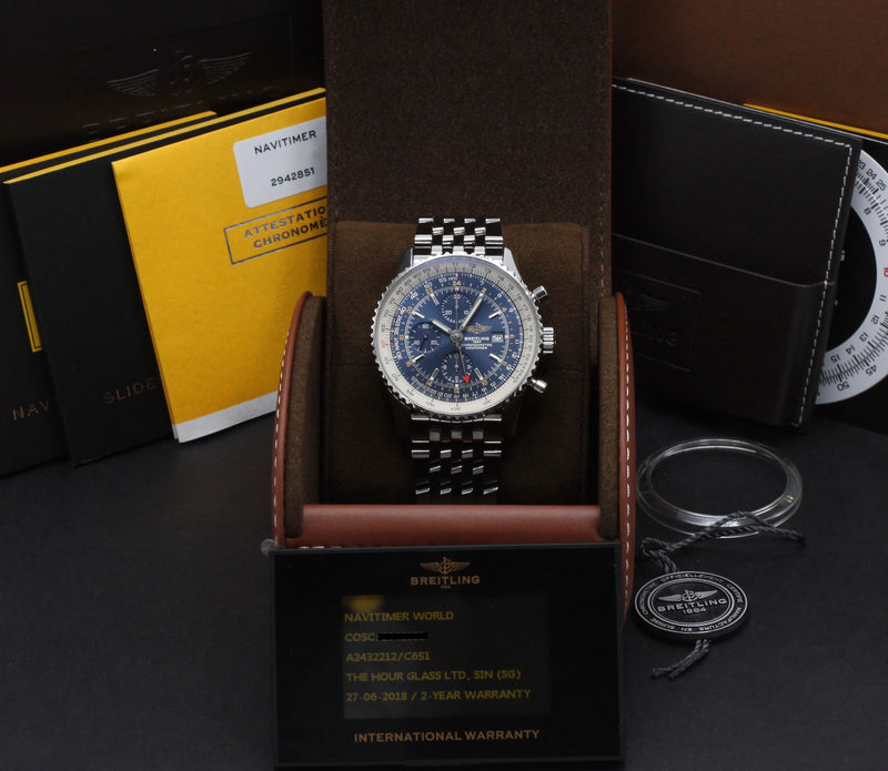 Breitling Navitimer World A24322/C651 - 2018 - Breitling horloge - Breitling kopen - Breitling heren horloge - Trophies Watches