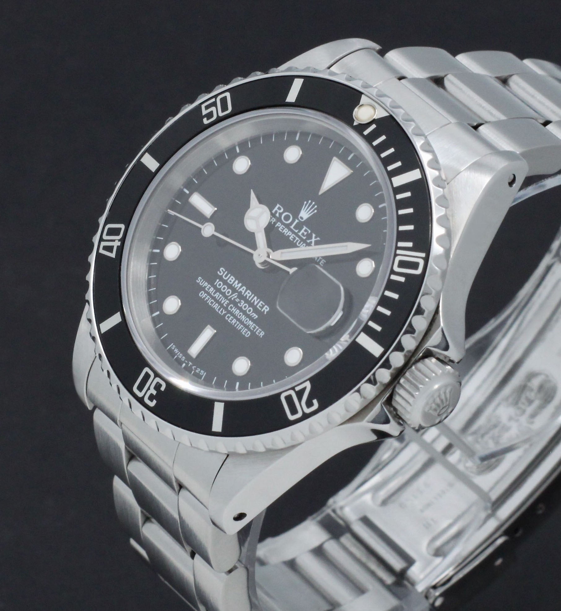 Rolex Submariner Date 16610, Box & Papers, 1995