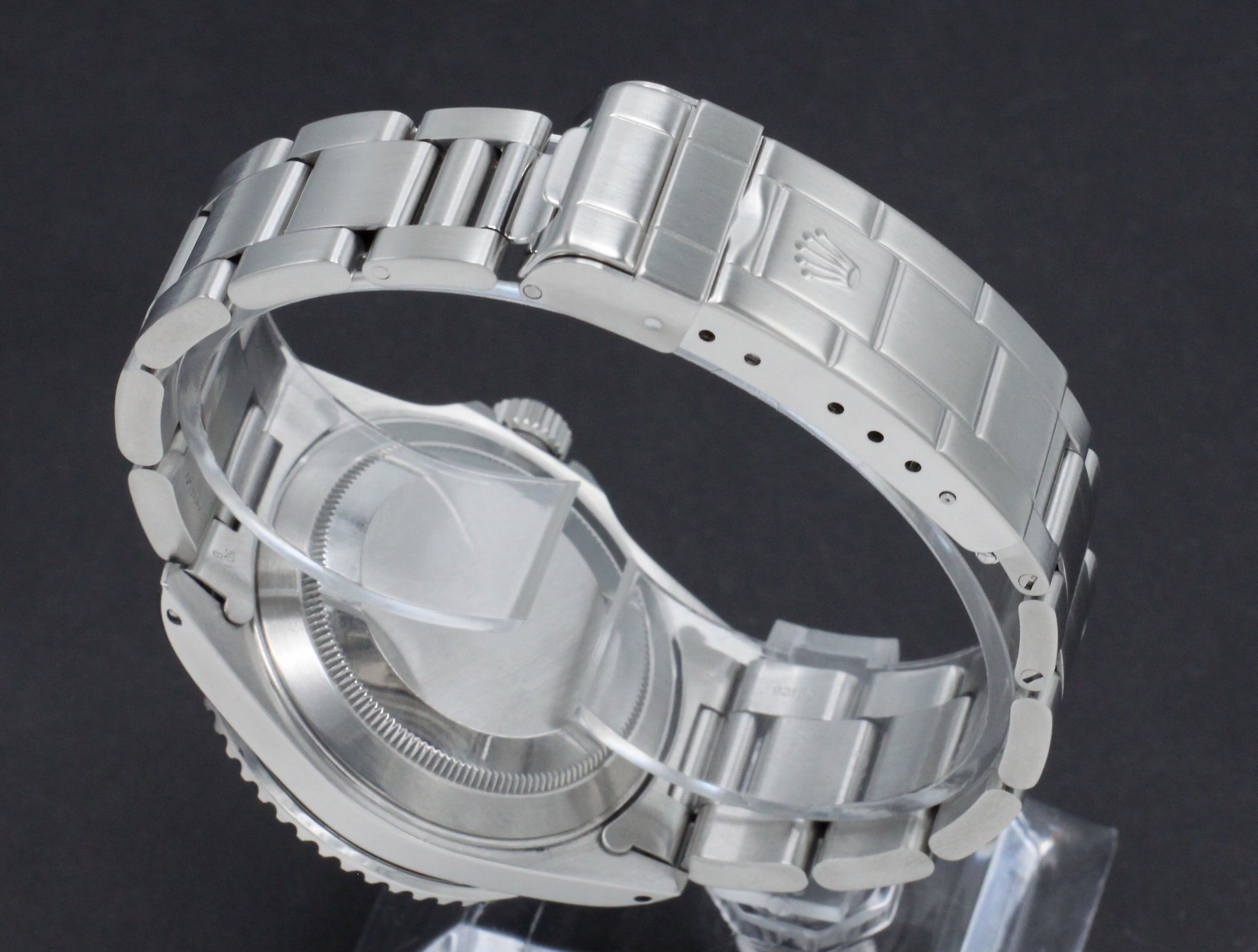 Rolex Submariner Date 16610, Box & Papers, 1995