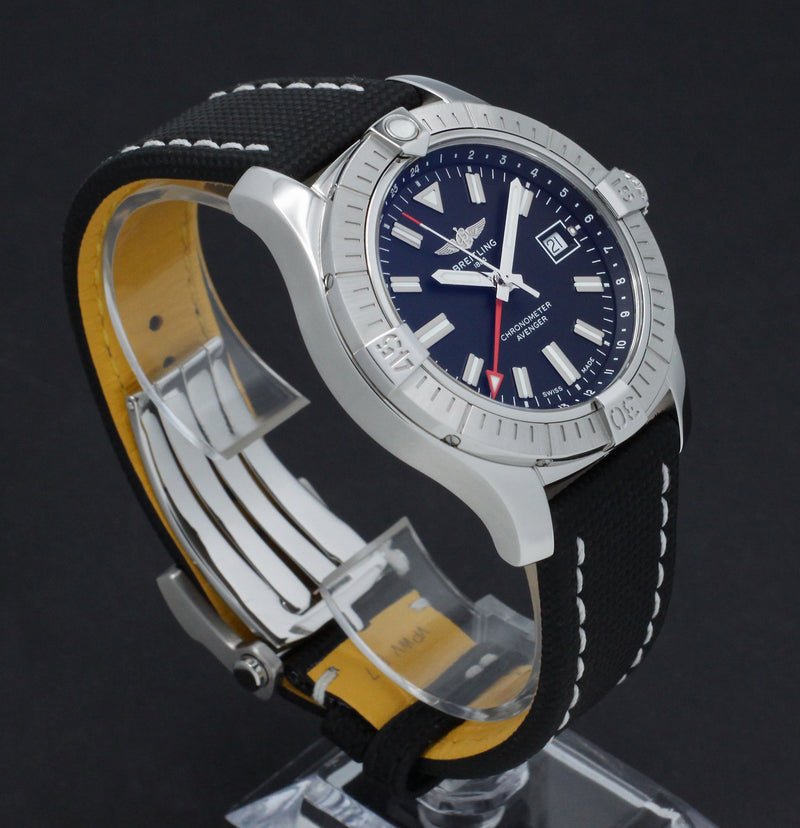 Breitling Avenger GMT A32397101B1 - 2021 - Breitling horloge - Breitling kopen - Breitling heren horloge - Trophies Watches