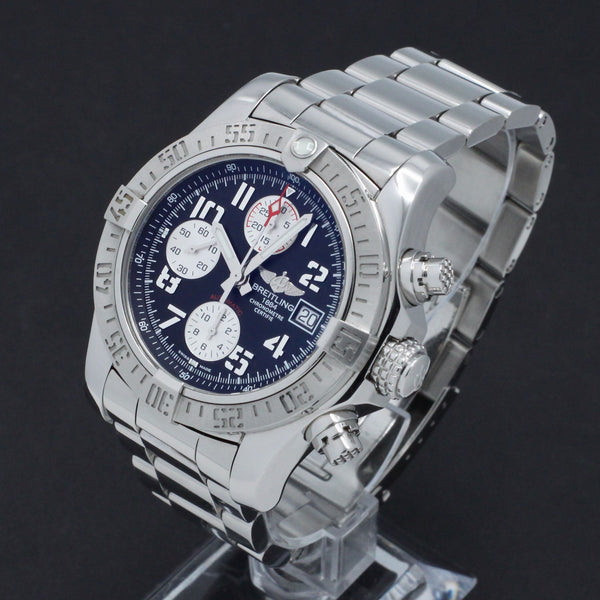 Breitling Avenger II A1338111 - 2016 - Breitling horloge - Breitling kopen - Breitling heren horloge - Trophies Watches